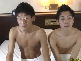 Japanese gay amateur gives a sloppy blowjob